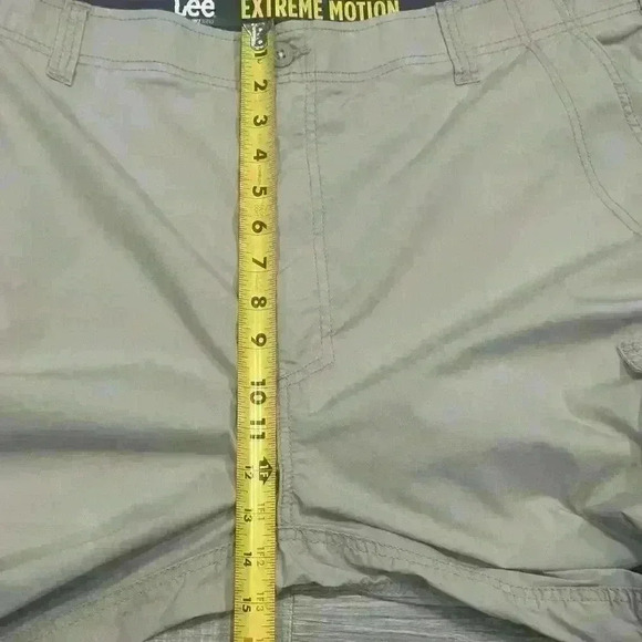 Lee Performance Series Cargo Shorts Men Sz 42x10 Extreme Motion Stretch Gorpcore - Picture 11 of 13